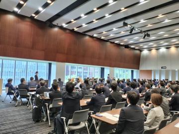 総会の様子の写真